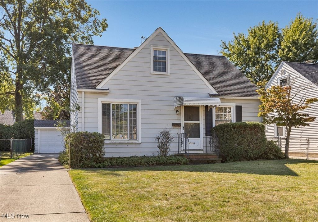 30124 Phillips Avenue, Wickliffe, OH 44092