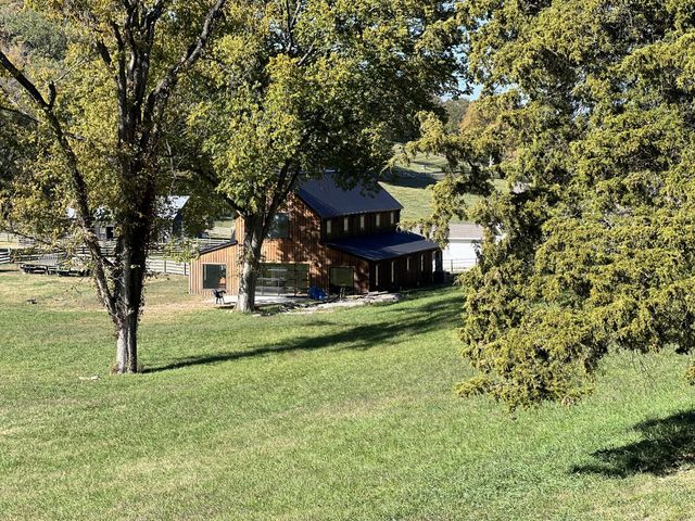 2297 Allisona Rd, Eagleville, TN 37060