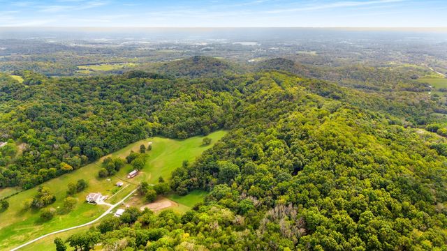 2297 Allisona Rd, Eagleville, TN 37060