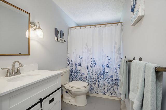 49 Patten Road, Bedford, NH 03110