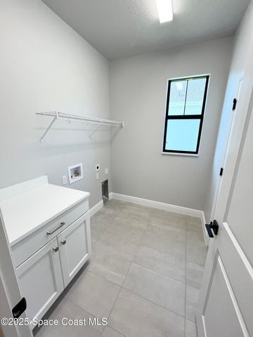 2966 Kamin Drive, Melbourne, FL 32940