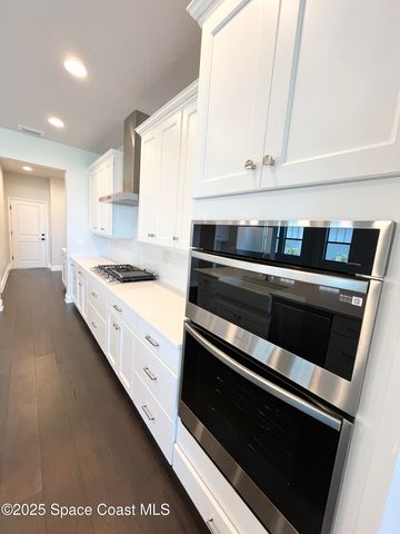 2966 Kamin Drive, Melbourne, FL 32940