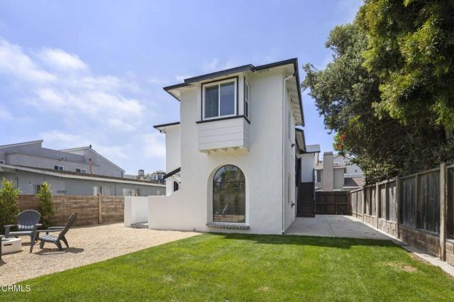 934 Sharon Lane, Ventura, CA 93001