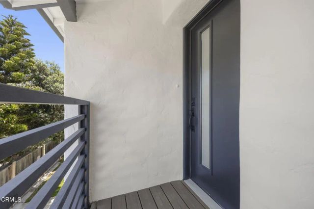 934 Sharon Lane, Ventura, CA 93001
