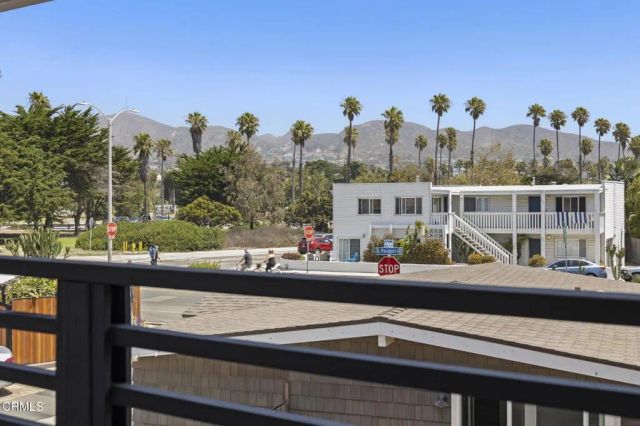 934 Sharon Lane, Ventura, CA 93001