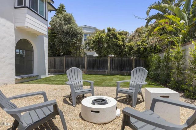 934 Sharon Lane, Ventura, CA 93001