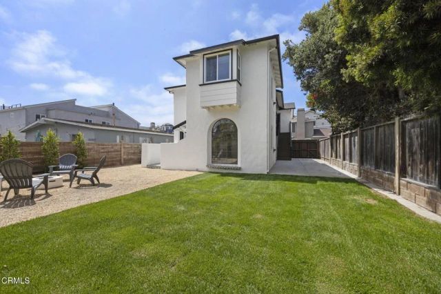 934 Sharon Lane, Ventura, CA 93001