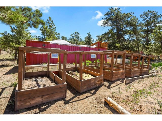 150 Julia Rd, Guffey, CO 80820