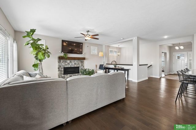 6709 S 199th Avenue, Omaha, NE 68135