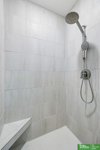 6709 S 199th Avenue, Omaha, NE 68135