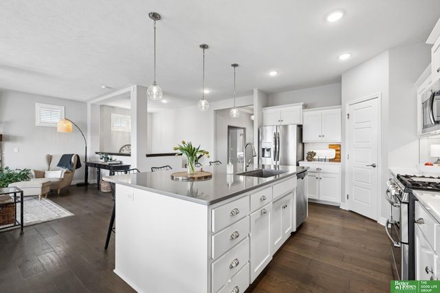 6709 S 199th Avenue, Omaha, NE 68135