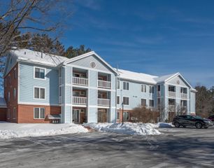 2 Timberwood Dr Unit 103, Goffstown, NH 03045