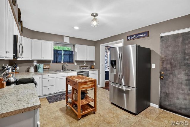 317 Southgate Drive, Belleville, IL 62223