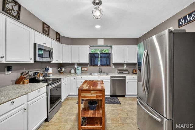 317 Southgate Drive, Belleville, IL 62223
