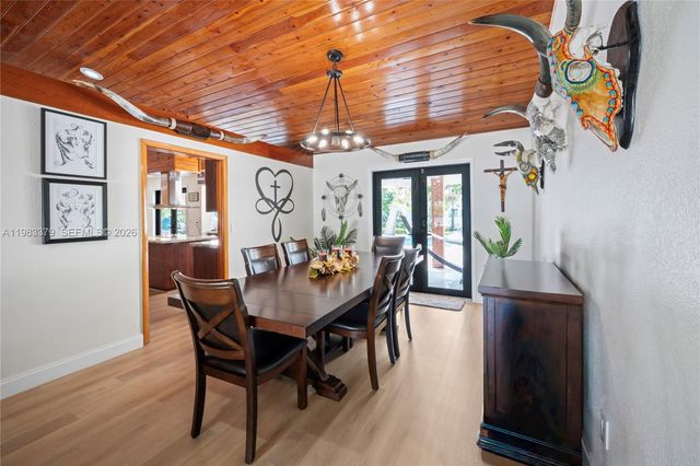 10320 SW 139th St, Miami, FL 33176