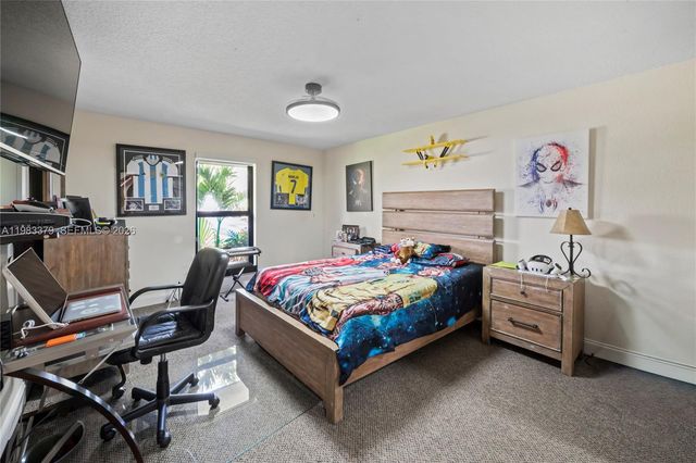 10320 SW 139th St, Miami, FL 33176