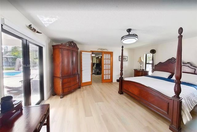 10320 SW 139th St, Miami, FL 33176