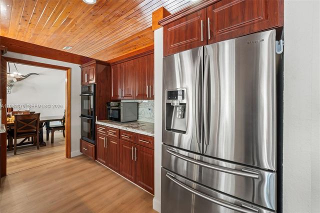 10320 SW 139th St, Miami, FL 33176