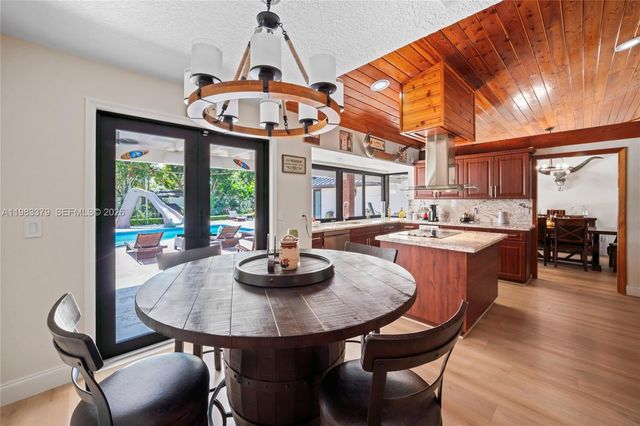 10320 SW 139th St, Miami, FL 33176