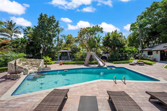 10320 SW 139th St, Miami, FL 33176