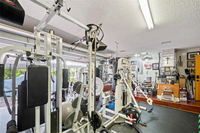 10320 SW 139th St, Miami, FL 33176