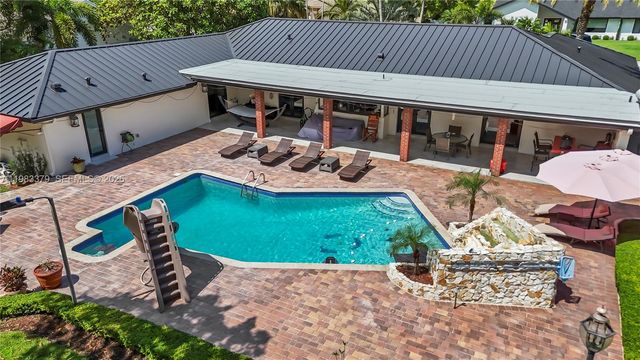 10320 SW 139th St, Miami, FL 33176