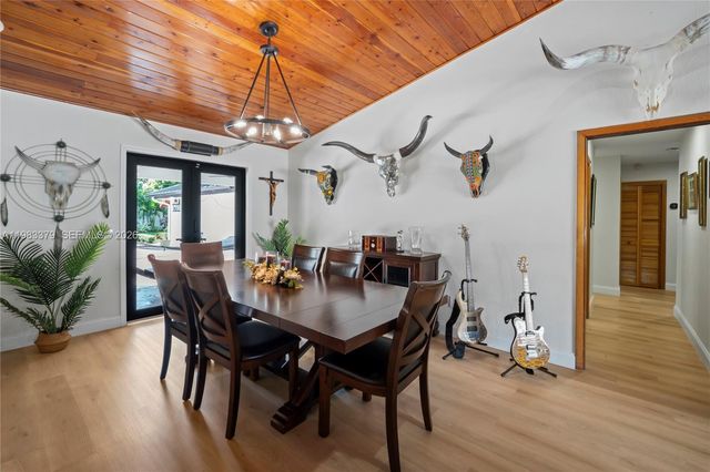 10320 SW 139th St, Miami, FL 33176