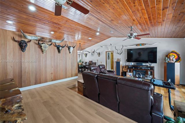 10320 SW 139th St, Miami, FL 33176