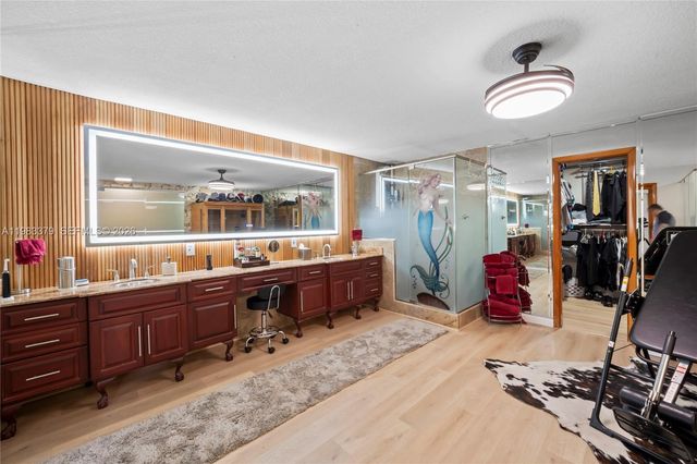 10320 SW 139th St, Miami, FL 33176