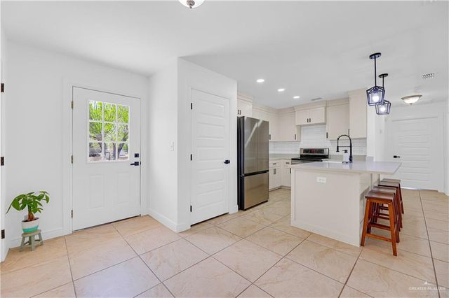 1605 Tierra Bonnita Street, Weslaco, TX 78596