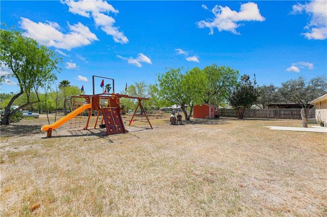 1605 Tierra Bonnita Street, Weslaco, TX 78596