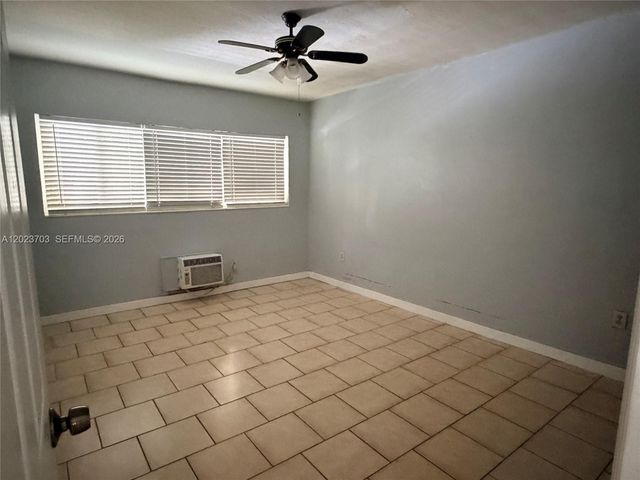 1233 Marseille Dr 5, Miami Beach, FL 33141