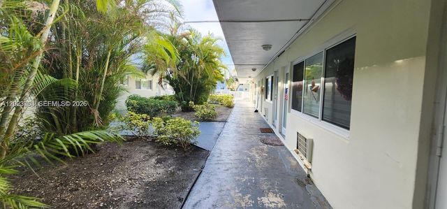 1233 Marseille Dr 5, Miami Beach, FL 33141