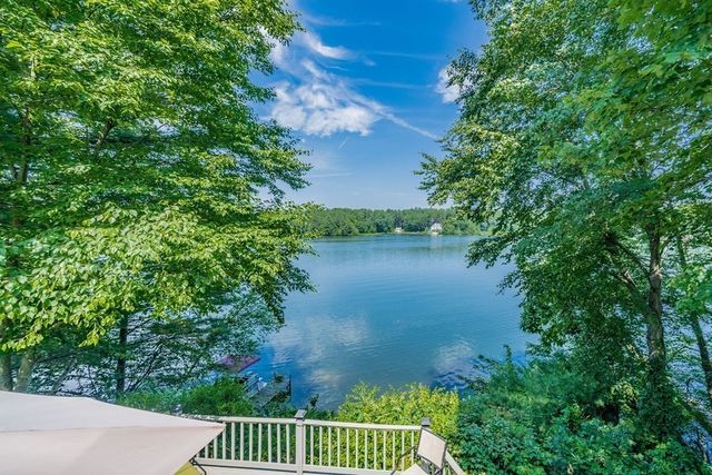 23 Freyer Rd, Southampton, MA 01073