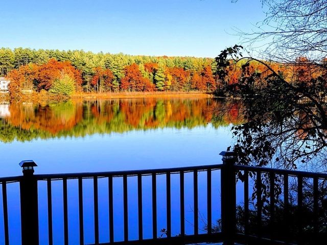 23 Freyer Rd, Southampton, MA 01073