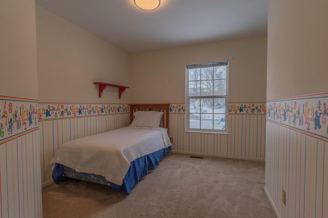 586 Rogers Road, Villa Hills, KY 41017