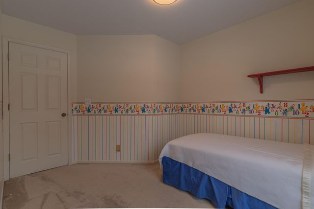 586 Rogers Road, Villa Hills, KY 41017