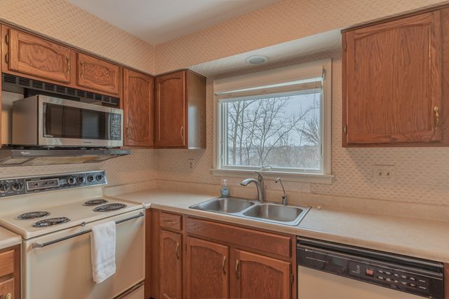 586 Rogers Road, Villa Hills, KY 41017