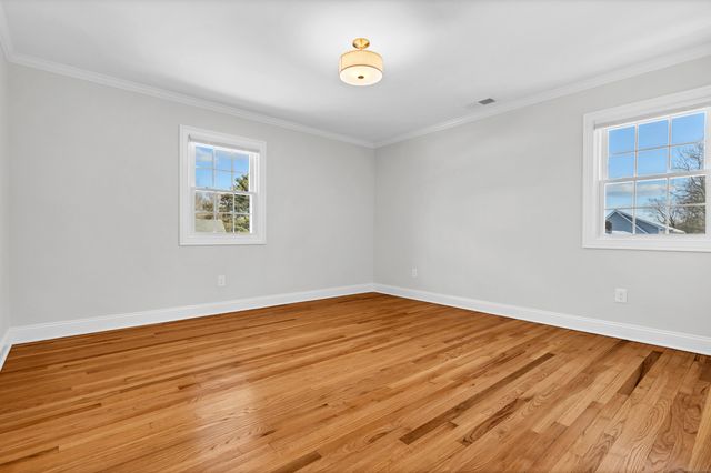 122 North Street Apt 4, Guilford, CT 06437