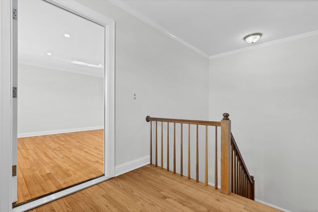 122 North Street Apt 4, Guilford, CT 06437