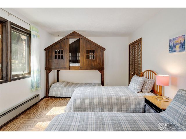 10212 Dowdle Dr, Golden, CO 80403