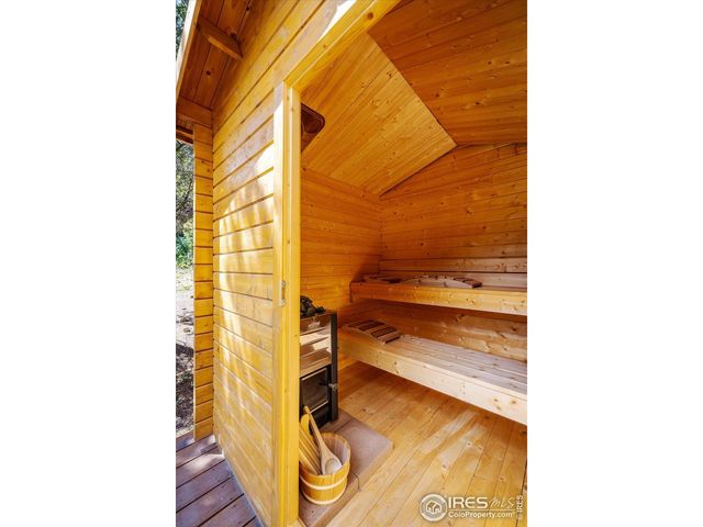 10212 Dowdle Dr, Golden, CO 80403