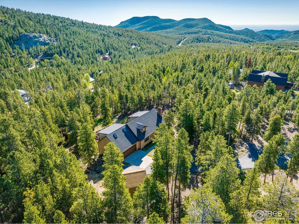 10212 Dowdle Dr, Golden, CO 80403