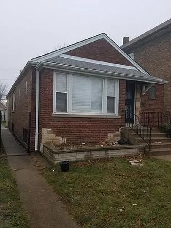 8128 S Coles Avenue, Chicago, IL 60617