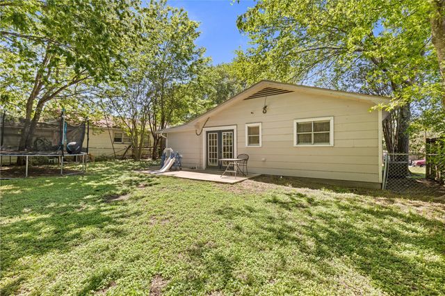 508 Victoria Avenue, Navasota, TX 77868