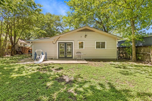 508 Victoria Avenue, Navasota, TX 77868