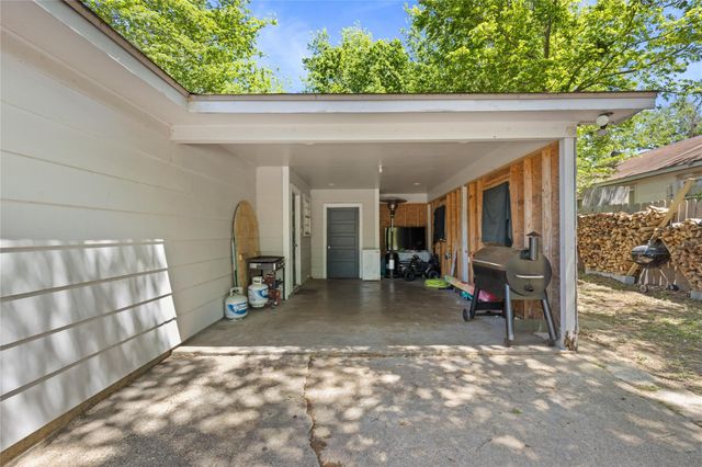 508 Victoria Avenue, Navasota, TX 77868