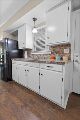 508 Victoria Avenue, Navasota, TX 77868