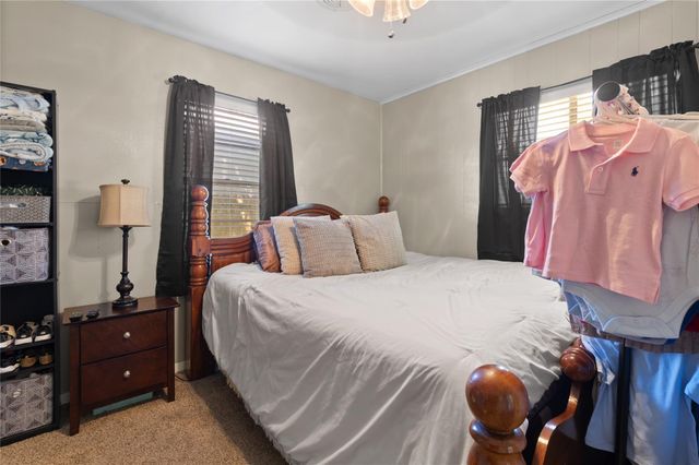 508 Victoria Avenue, Navasota, TX 77868