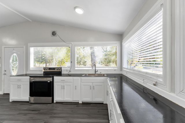 4424 W Forest Road, Conroe, TX 77306